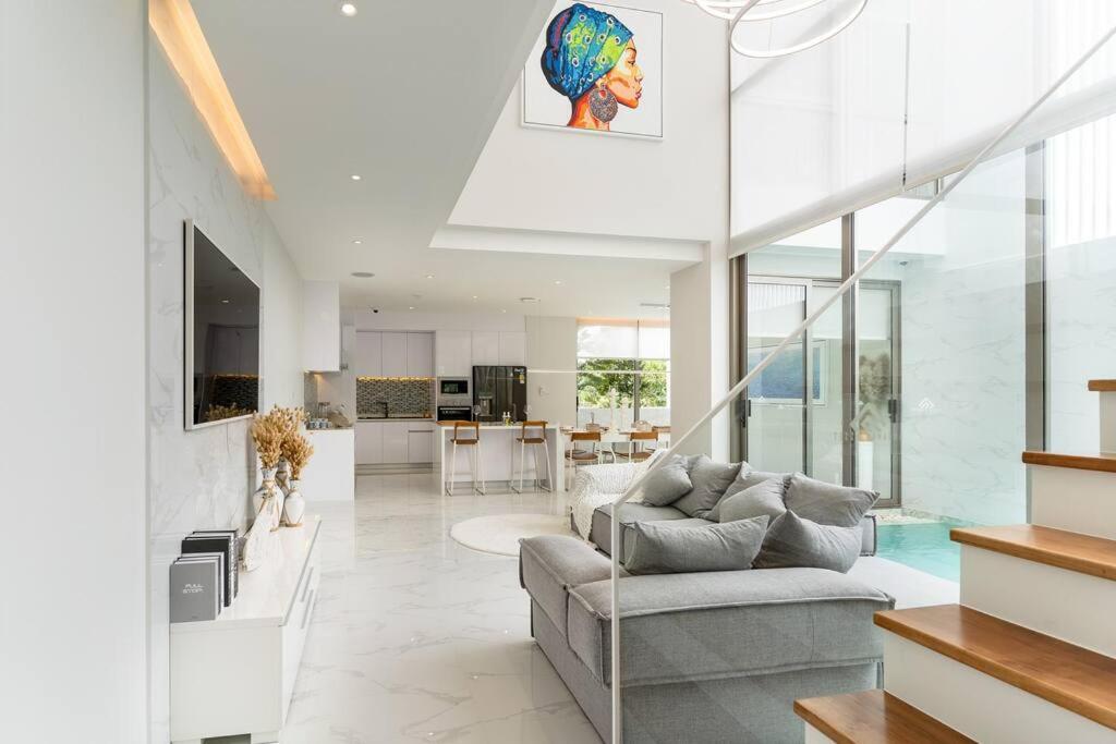 The Residence By Andaman Villa Phuket Exterior photo
